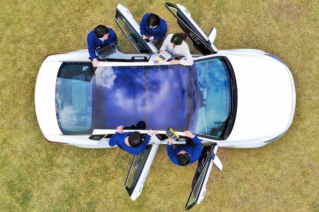 کمپانی‌های کیا و هیوندا به دنبال استفاده از صفحات خورشیدی در خودروهای خود هستند!