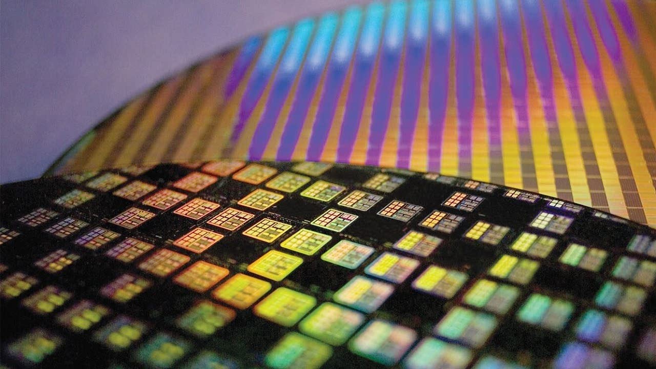 هواوی سفارشات تولید تراشه‌های 14 نانومتری‌اش را به SMIC واگذار کرد